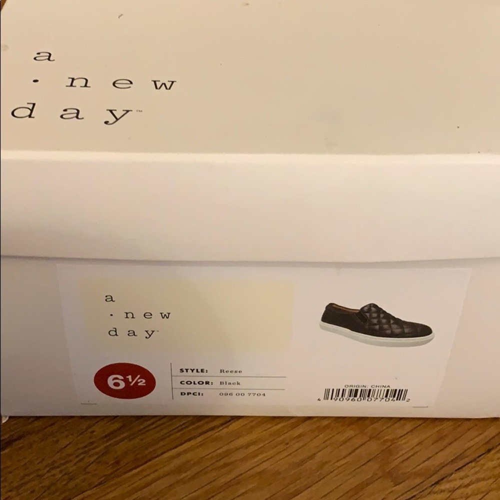 NWT A new day Black Sneakers - Picture 3 of 10